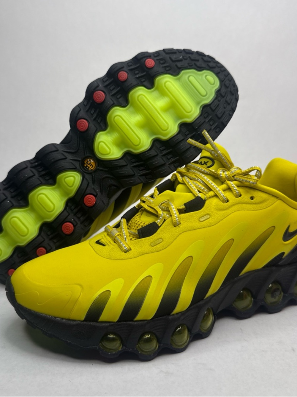 Nike Women's Air Max DN8 IM0568-700 Volt/Black Yellow Size 8.5